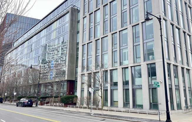 1 bed, 1 bath, 693 sqft, $2,900, Unit 318