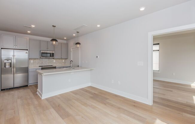 2 beds, 2 baths, 897 sqft, $3,983, Unit Apt # 410