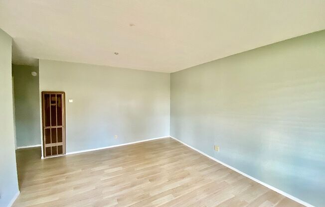 2001 -2005 Colony Street