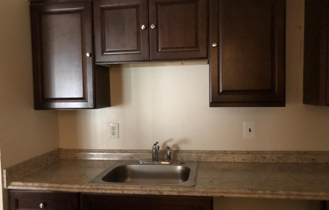 10105 PRINCE PL