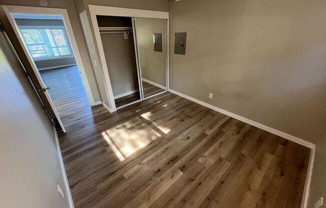 1 bed, 1 bath, 415 sqft, $1,295, Unit 16