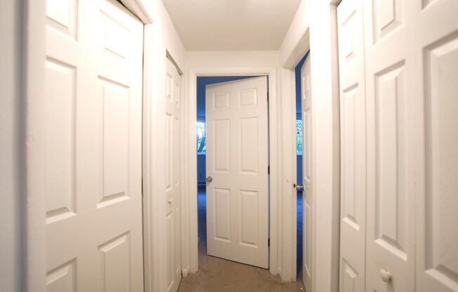 2 beds, 1 bath, 1,050 sqft, $2,400, Unit 59-2