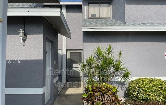 4626 SE 5 PL