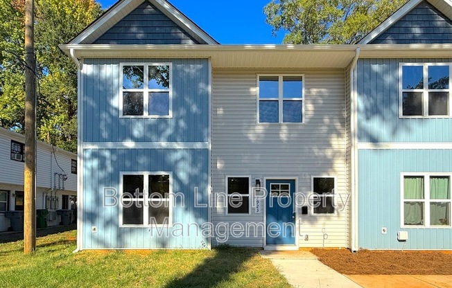 2923 BURGESS DR