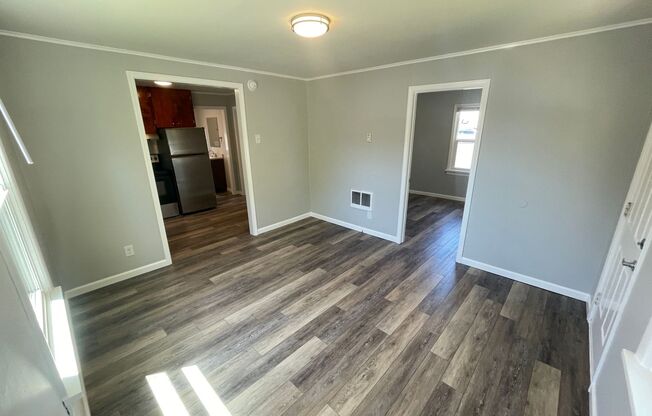 2 beds, 1 bath, 725 sqft, $1,350, Unit Highw2010