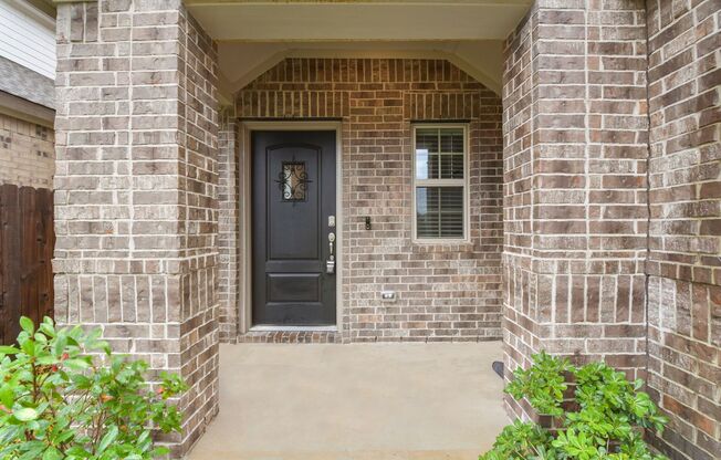 Beautiful Home in Desirable Tavola Community. GAS/WATER/GARBAGE/LAWNCARE/INTERNET is included in rent