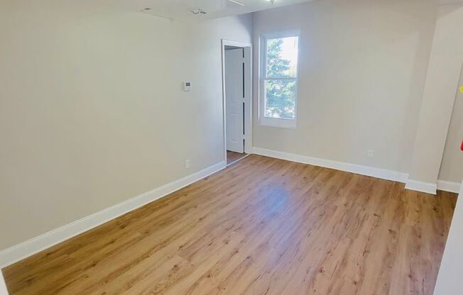 2 beds, 1 bath, 720 sqft, $1,675, Unit 67 Oak Street 3rd Floor