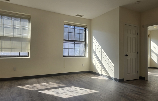 21 Linden St 304