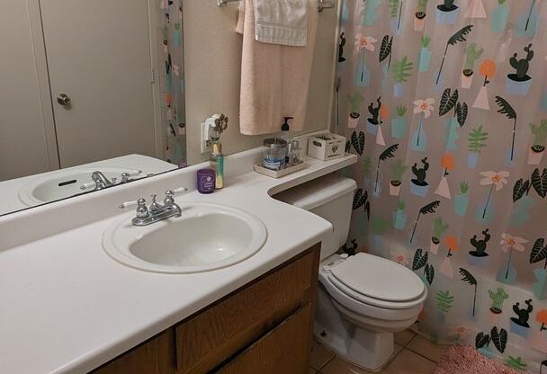 2 beds, 1 bath, $2,000