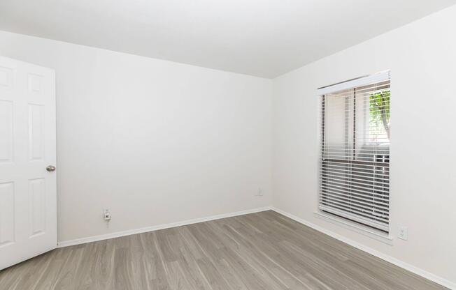 1 bed, 1 bath, 500 sqft, $775