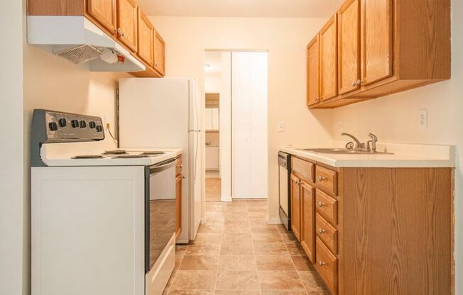 1 bed, 1 bath, 600 sqft, $1,135, Unit 114