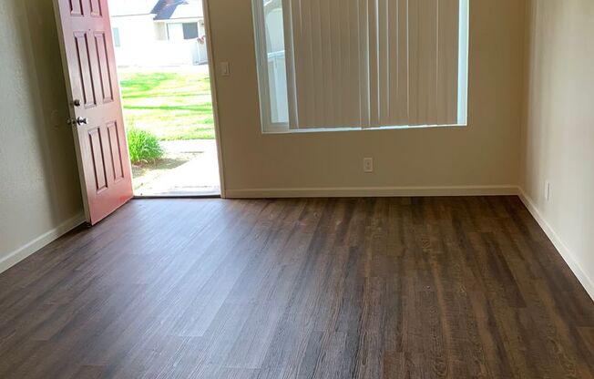 1 bed, 1 bath, 530 sqft, $1,240, Unit 689-02