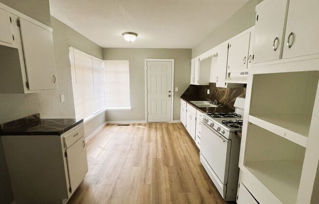 3 beds, 1.5 baths, 1,033 sqft, $1,200, Unit 316 Nw 83-1