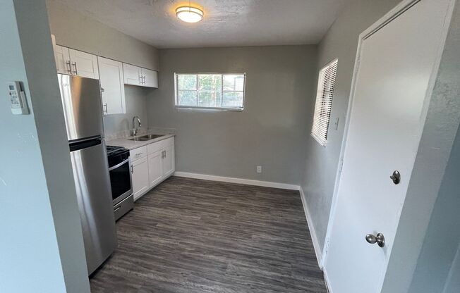 2 beds, 1 bath, $1,199, Unit Forg2116A