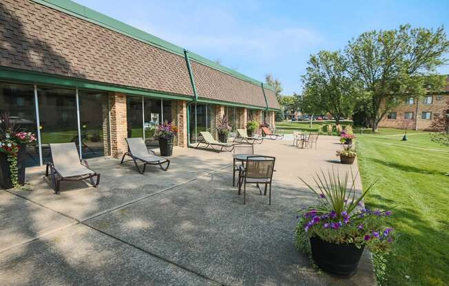 Courtyard at Glen Pond Apartments, Minnesota