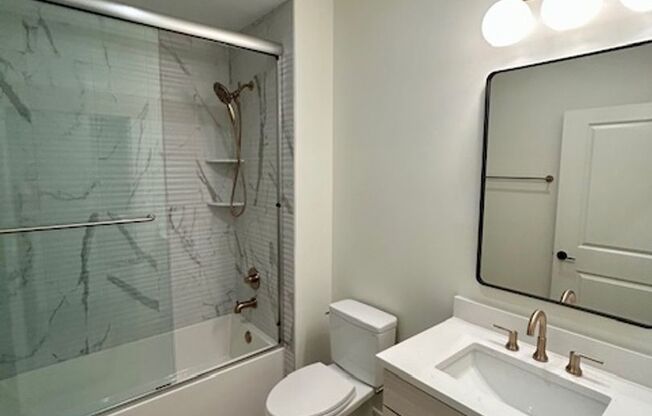 2 beds, 2 baths, 1,092 sqft, $2,500, Unit 107