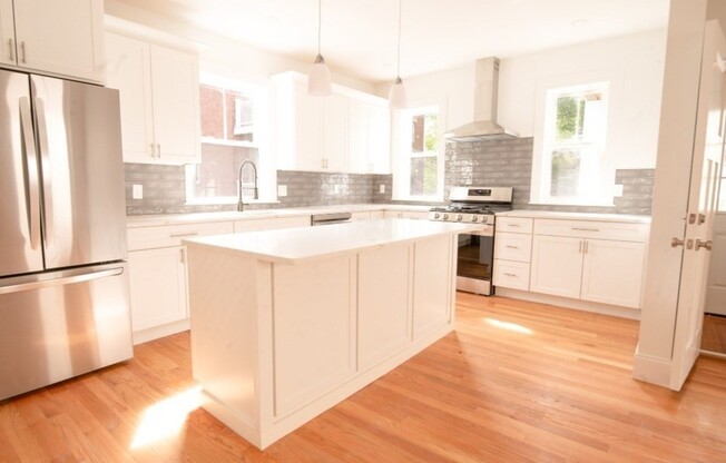 8 BROOKSIDE
