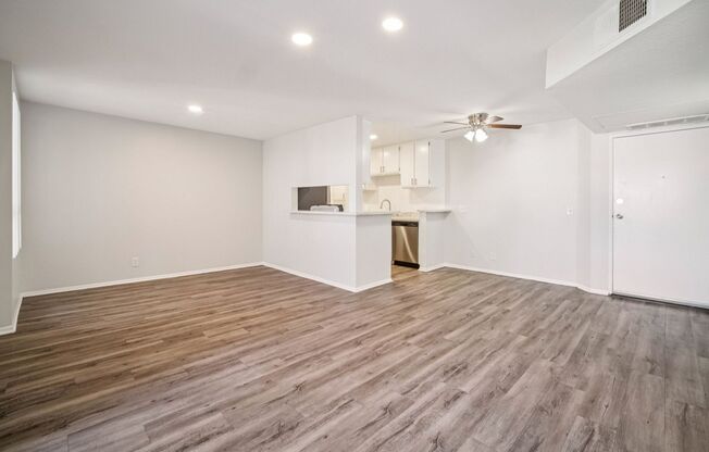 2 beds, 2 baths, 905 sqft, $1,948, Unit 103