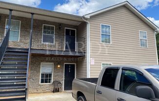 3 beds, 2 baths, $1,100, Unit 309 Wax Rd SE
