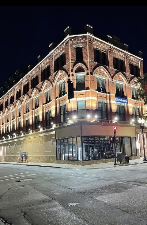 64 MARKET ST