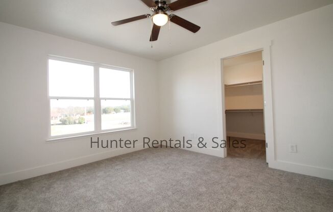 3 beds, 2.5 baths, $1,725