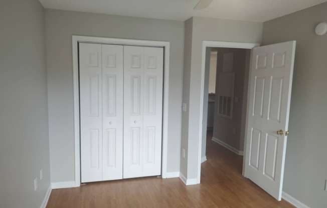 2 beds, 1 bath, $1,295, Unit Unit C