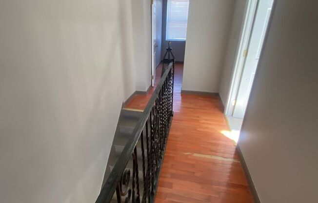 2 Bedroom and 1 Bathroom House in South Philly available May 1st