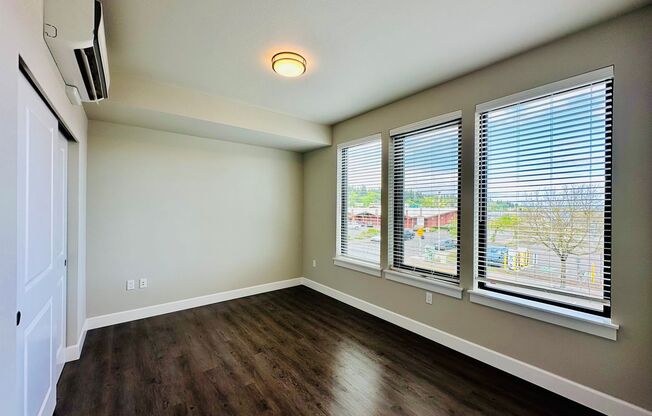 1 bed, 1.5 baths, 959 sqft, $3,150, Unit 4th #411
