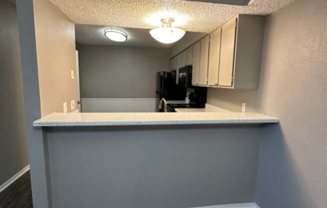 2 beds, 2 baths, 1,078 sqft, $1,635