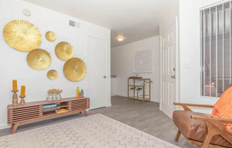 2 beds, 2 baths, 750 sqft, $949, Unit 402