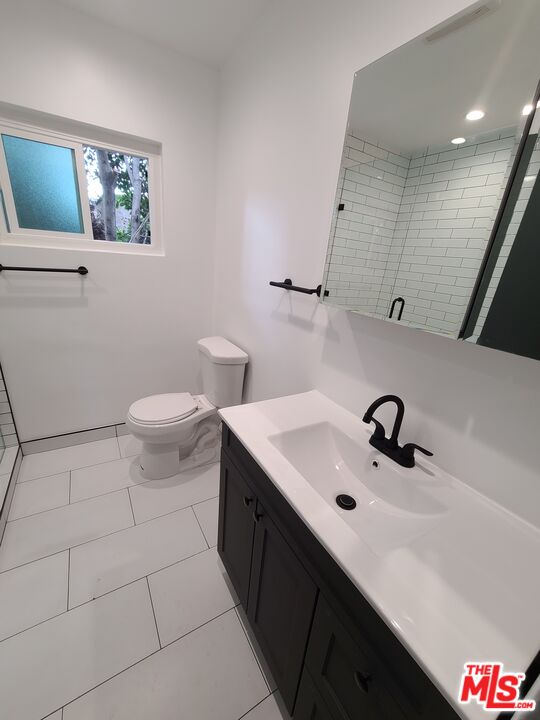 465 LE DOUX RD