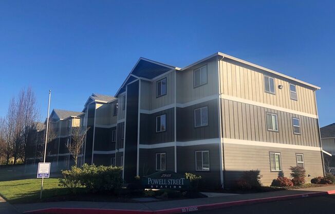 2 beds, 2 baths, 981 sqft, $1,695, Unit 311