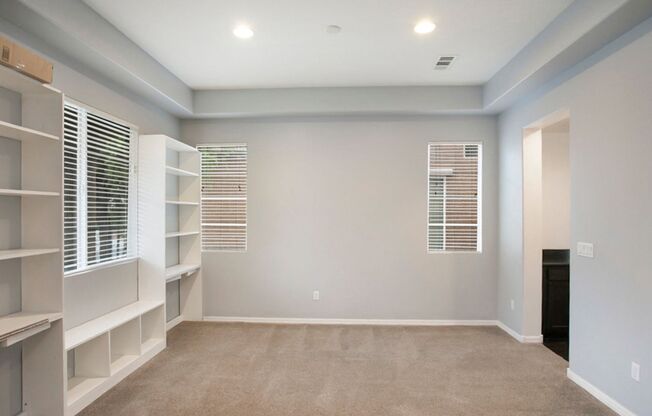 3 Story Home With Large Loft IN Providence