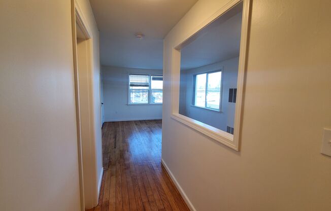 Studio, 1 bath, 450 sqft, $1,200, Unit Unit #1