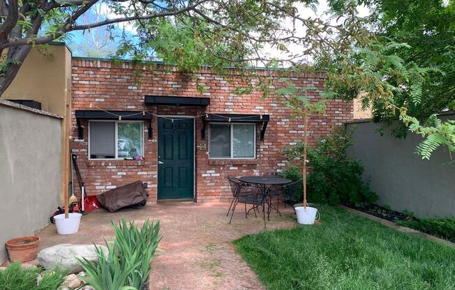 Updated 2-Bedroom Apartment in a Charming Community