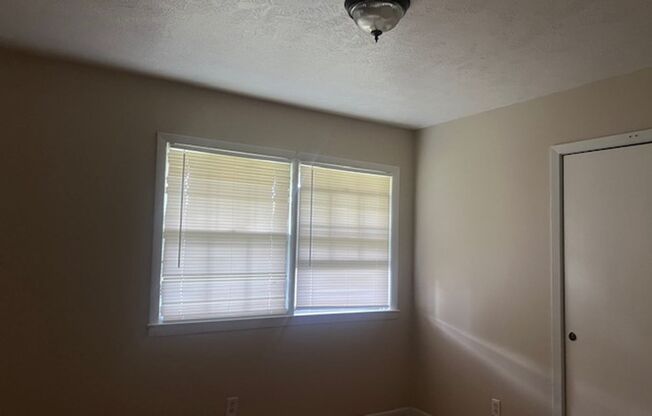 534 Clifford Avenue ~ Mayfair