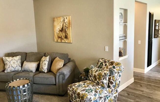 2 beds, 2 baths, 1,008 sqft, $1,850, Unit 125