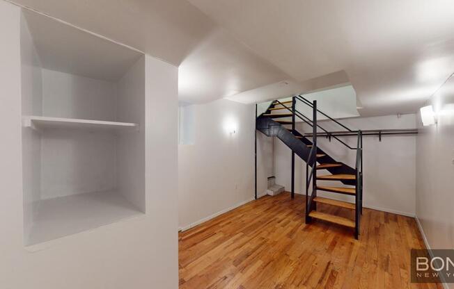 2 beds, 1 bath, $3,230, Unit 3