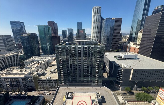 2 beds, 2 baths, 1,320 sqft, $4,100, Unit 2203