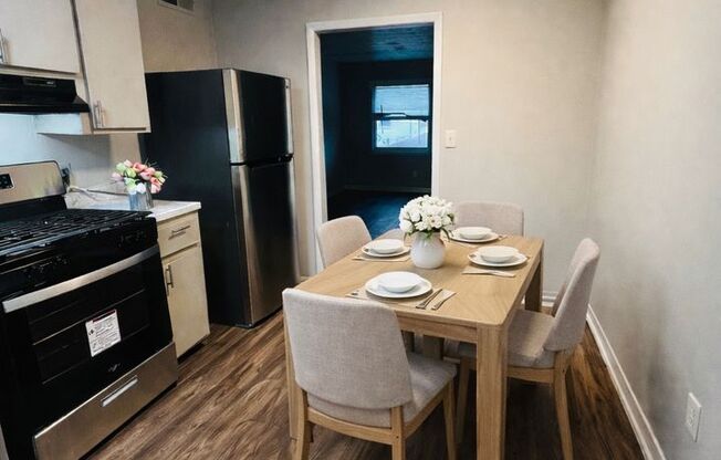 2 beds, 1.5 baths, 950 sqft, $1,179, Unit D02