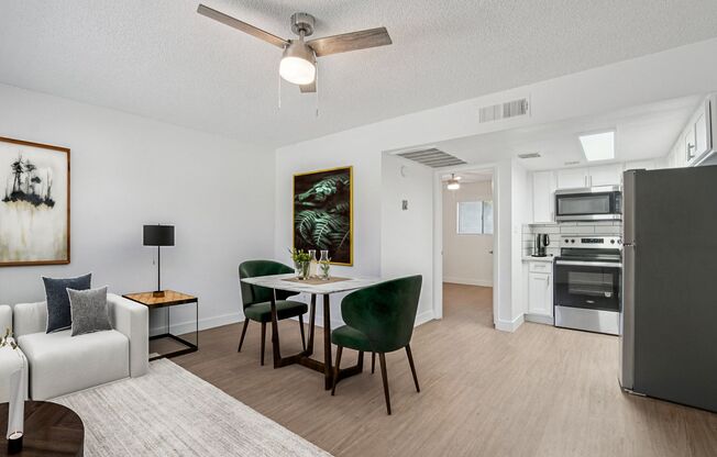 1 bed, 1 bath, 450 sqft, $1,335, Unit 321