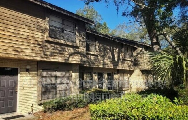 12151 117 ST N