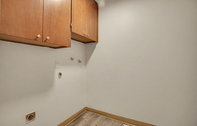 2 beds, 1.5 baths, 1,050 sqft, $2,049, Unit 214-774C