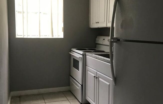 2 beds, 1 bath, 750 sqft, $1,800, Unit 5250-3