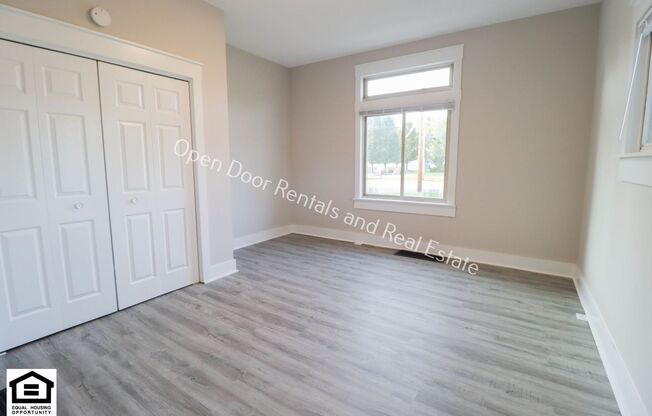 428 Lincoln Highway E