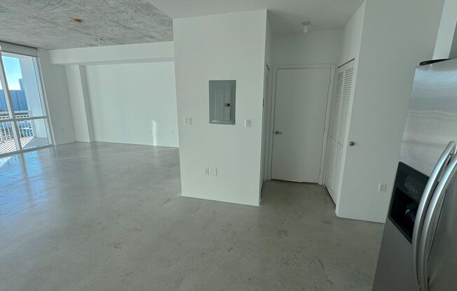 Studio, 1 bath, 800 sqft, $2,600, Unit Unit 903