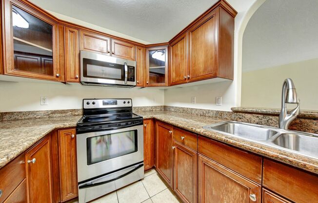 2 beds, 1 bath, $2,095, Unit # 47