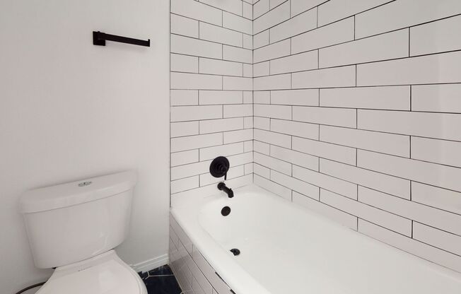1 bed, 1 bath, 400 sqft, $1,841, Unit 2