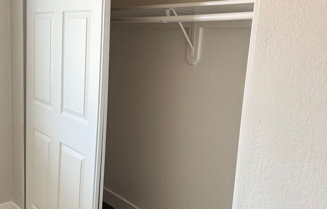 1 bed, 1 bath, 550 sqft, $990, Unit 150