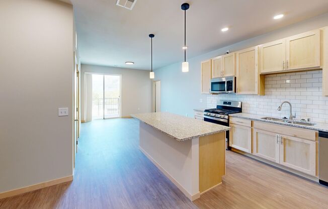 1 bed, 1 bath, 816 sqft, $1,855, Unit #520